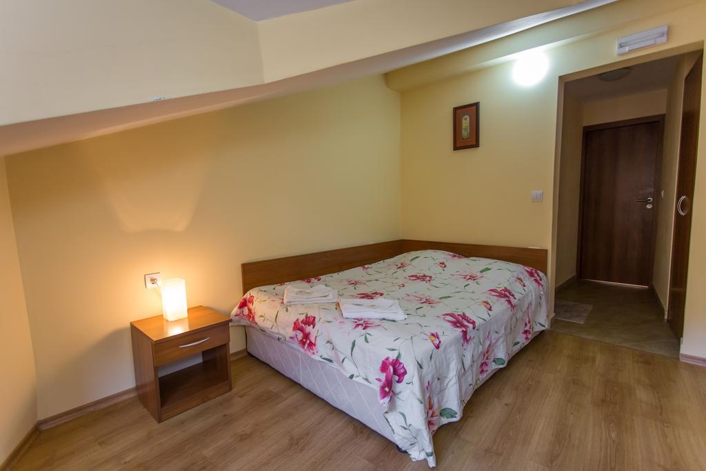 Hera Guest House チフリク エクステリア 写真